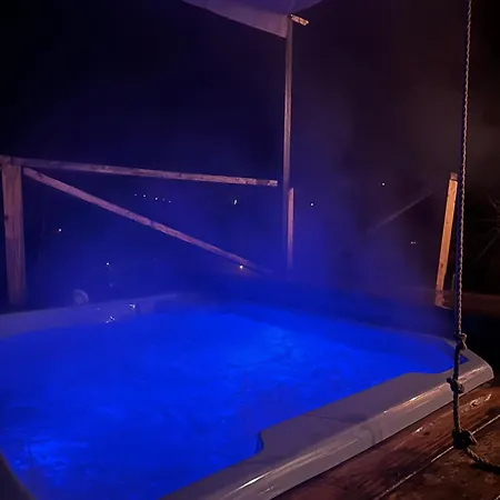 Z Jacuzzi, W Stylu Goralskim 펜션 *